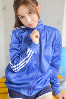年轻漂亮的女邻居2